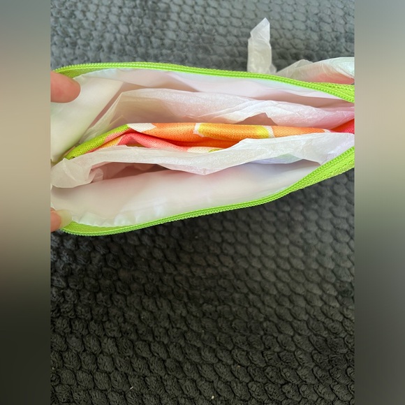 CLINIQUE Flower Print Cosmetic Makeup Bag Set Zipper Pouch (1 Large +1 Small ) - Picture 3 of 4